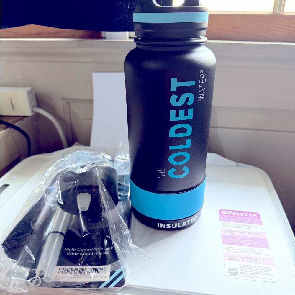 The Coldest Water Bottle - Black and Blue